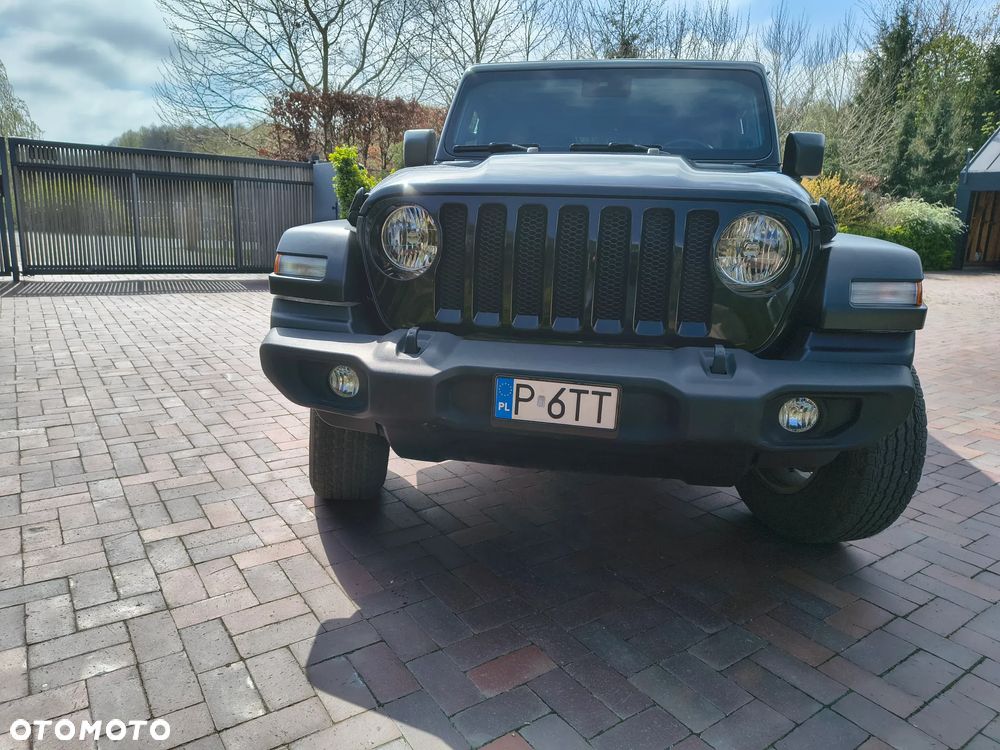 Jeep Wrangler - 16