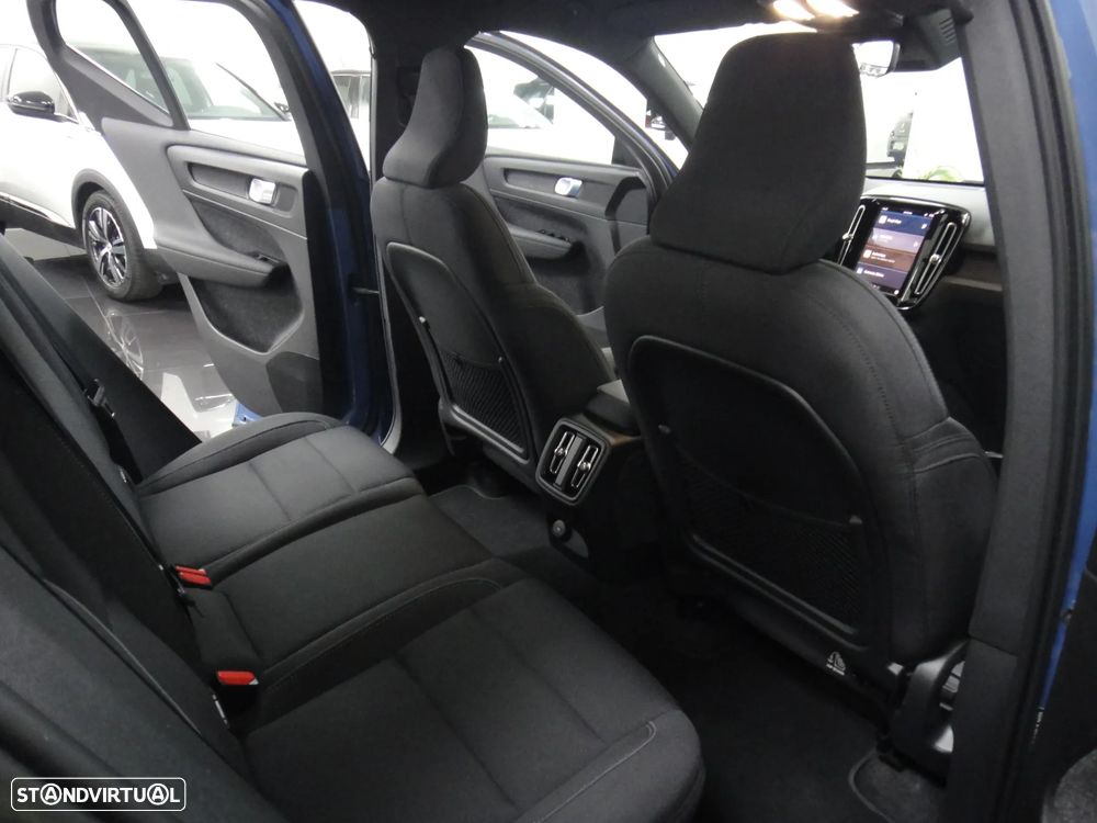 Volvo XC 40 Recharge Plus - 25