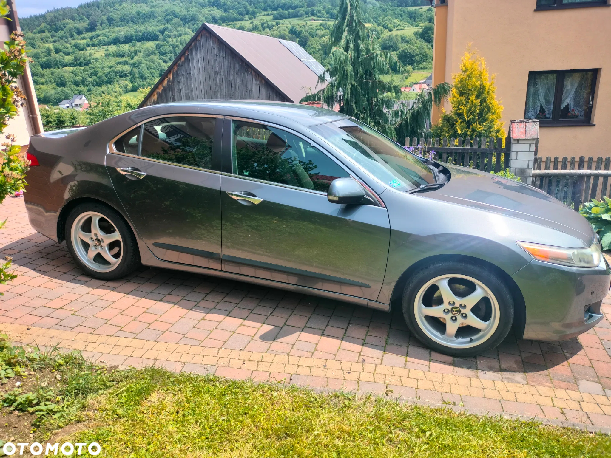 Honda Accord - 4