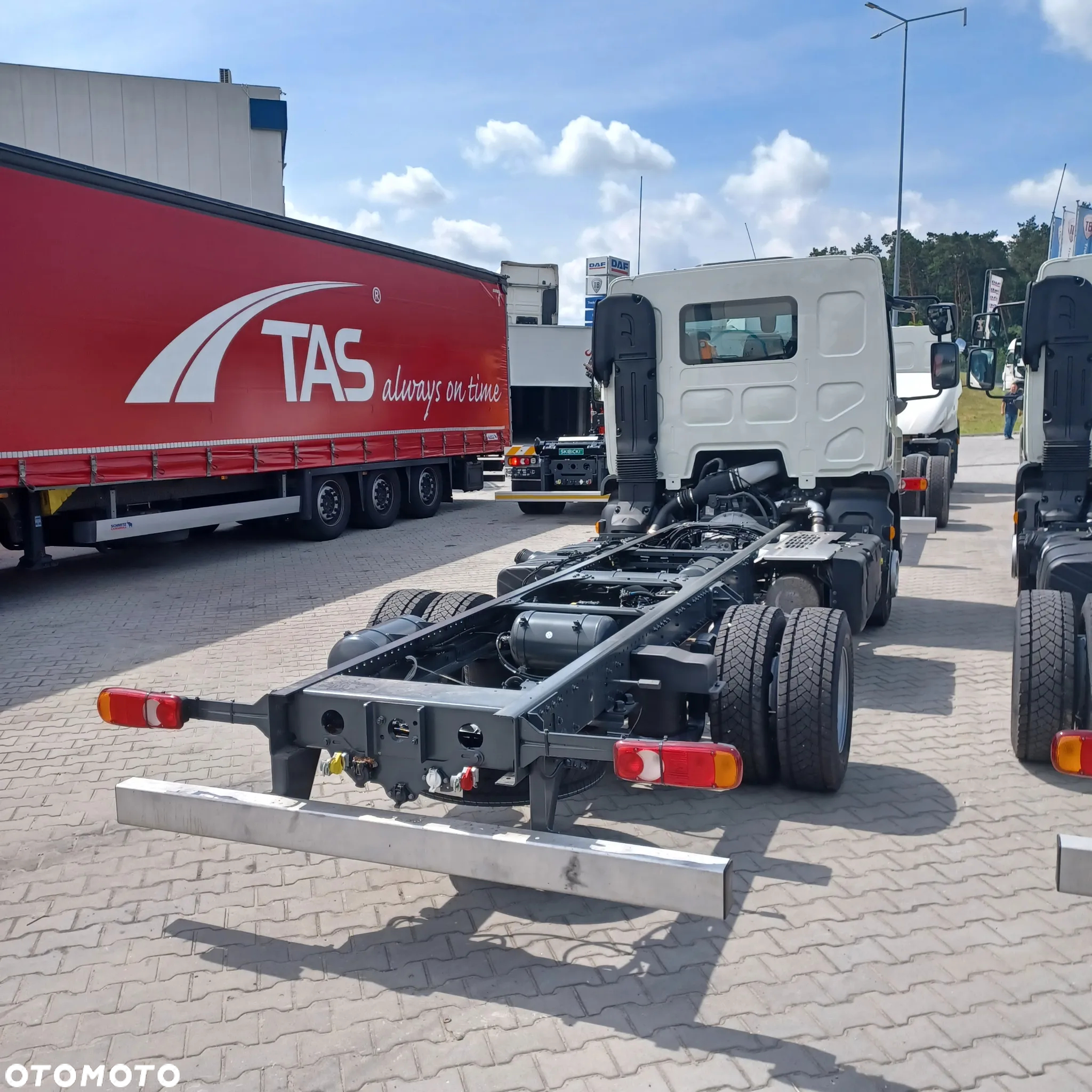 DAF LF 260 FA  4x2 12 t dmc Podwozie pod zabudowę,! Fabrycznie nowe! - 4