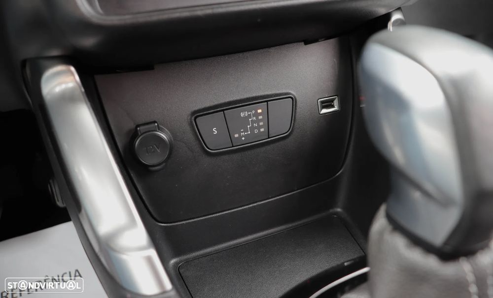Citroën C3 Aircross 1.2 PureTech Shine EAT6 - 24
