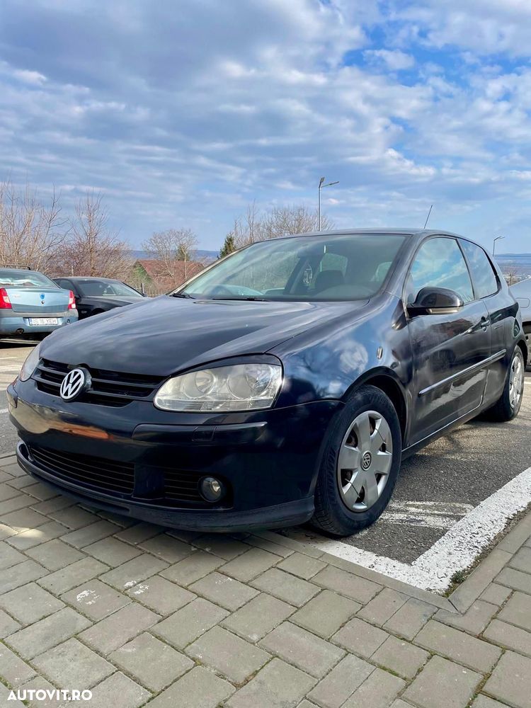 Volkswagen Golf 1.9 TDI DPF Tour - 1