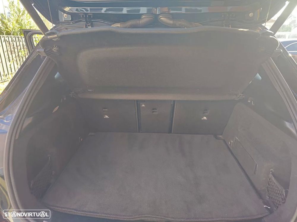 Mercedes-Benz GLA 200 d 8G-DCT Progressive - 12