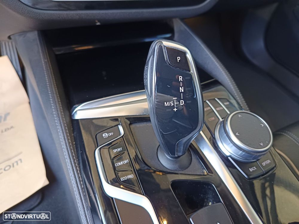 BMW 520 d Line Luxury Auto - 29