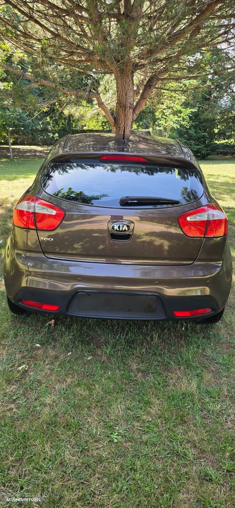 Kia Rio 1.2 CVVT More Edition - 2