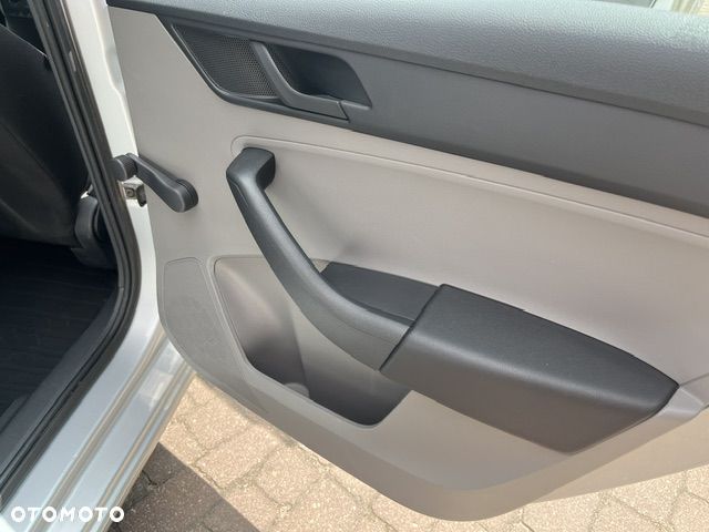 Skoda RAPID 1.2 TSI Active Max - 12