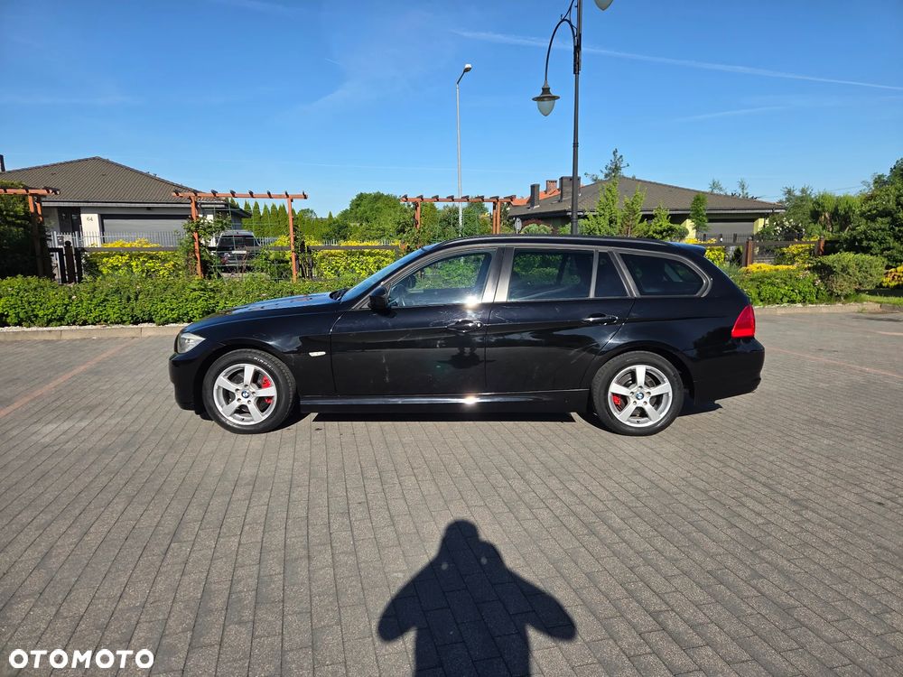 BMW Seria 3 318d - 15