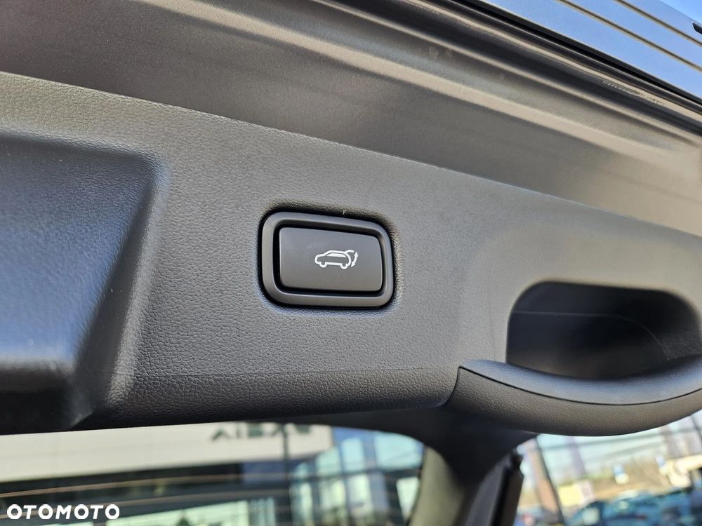 Hyundai Tucson 1.6 T-GDi HEV Executive 2WD - 11