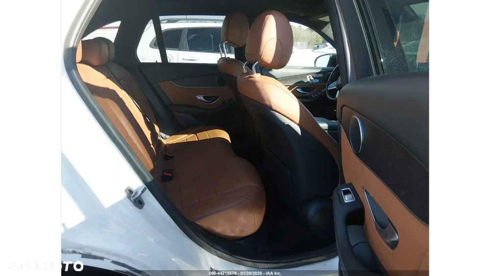 Mercedes-Benz GLC 300 4Matic 9G-TRONIC - 12