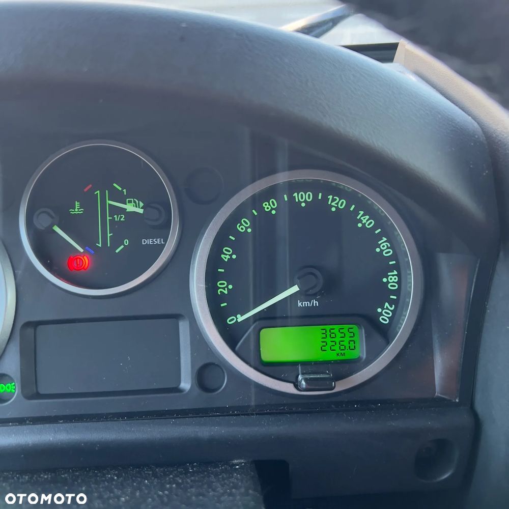 Land Rover Defender 2.2 TD4 SE - 15