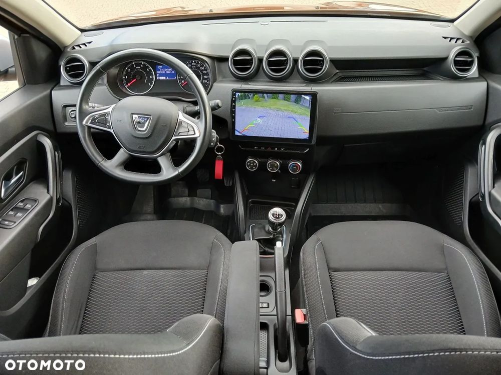 Dacia Duster 1.6 SCe Laureate S&S - 9