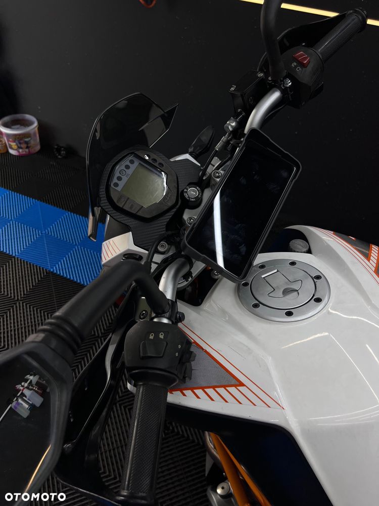 KTM Duke 390 - 6