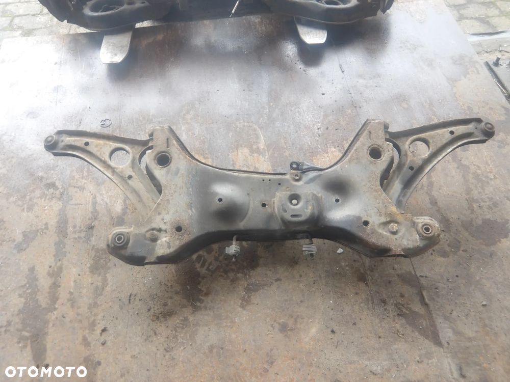 HYUNDAI GETZ 1.1B SANKI WÓZEK KOŁYSKA SILNIKA - 3