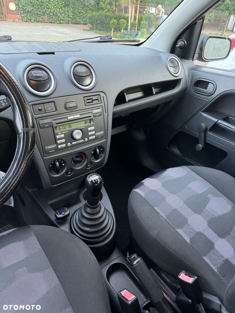 Ford Fusion 1.4 TDCI Ambiente - 21