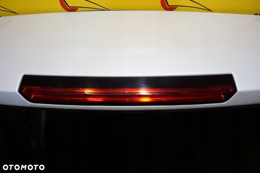 CHEVROLET TAHOE SUBURBAN 2015- Klapa Tył Szyba Spoiler Kompletna USA - 5