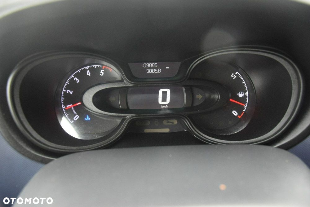 Opel Vivaro - 24