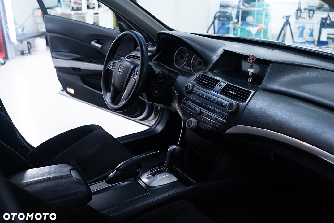 Honda Accord 3.5 V6 EX - 12