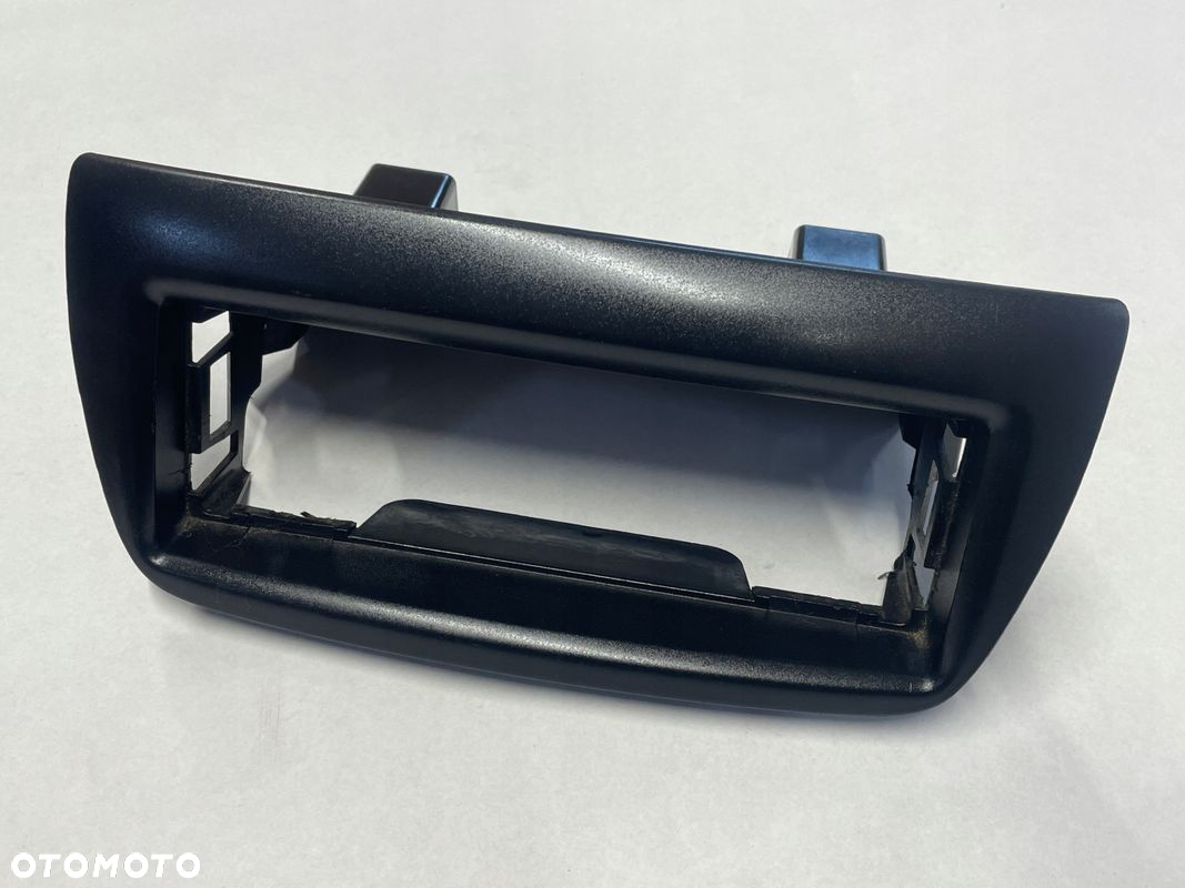 FIAT DOBLO II COMBO D RAMKA OSŁONA RADIA SCHOWEK 735456167 - 2