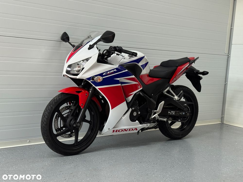 Honda CBR - 12