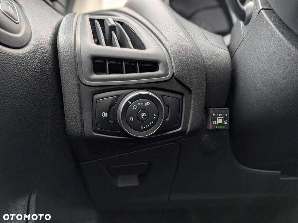 Ford Focus 1.6 Platinium X - 29