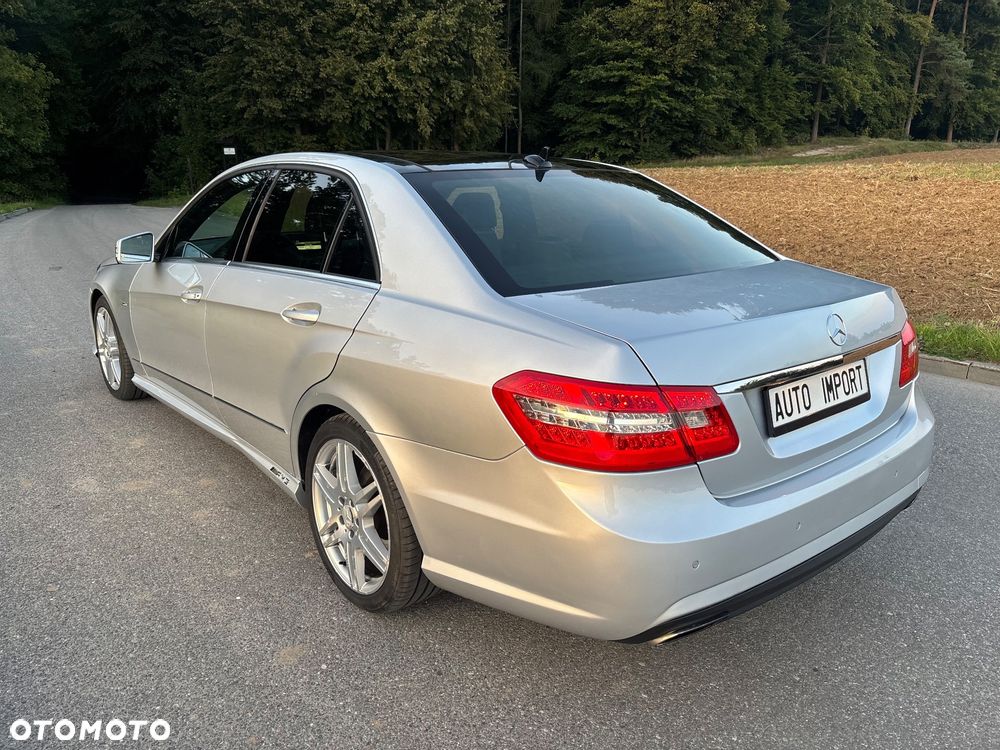 Mercedes-Benz Klasa E 350 T CDI DPF 4Matic BlueEFFICIENCY 7G-TRONIC Avantgarde - 9