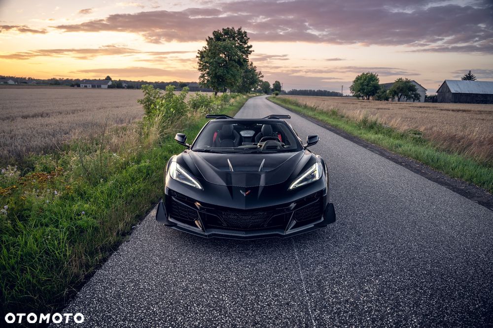 Chevrolet Corvette - 14