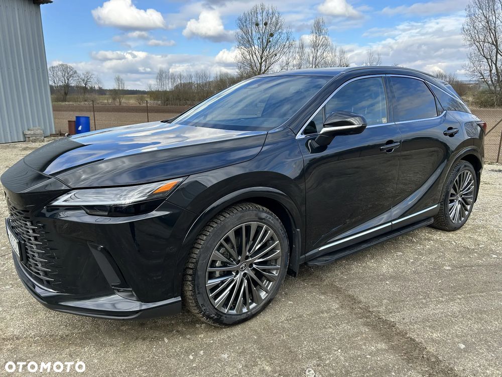 Lexus RX 450h+ Omotenashi - 2