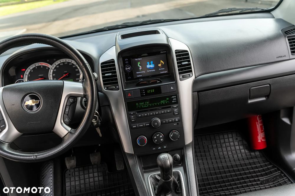 Chevrolet Captiva 2.0 d LS 5os - 33