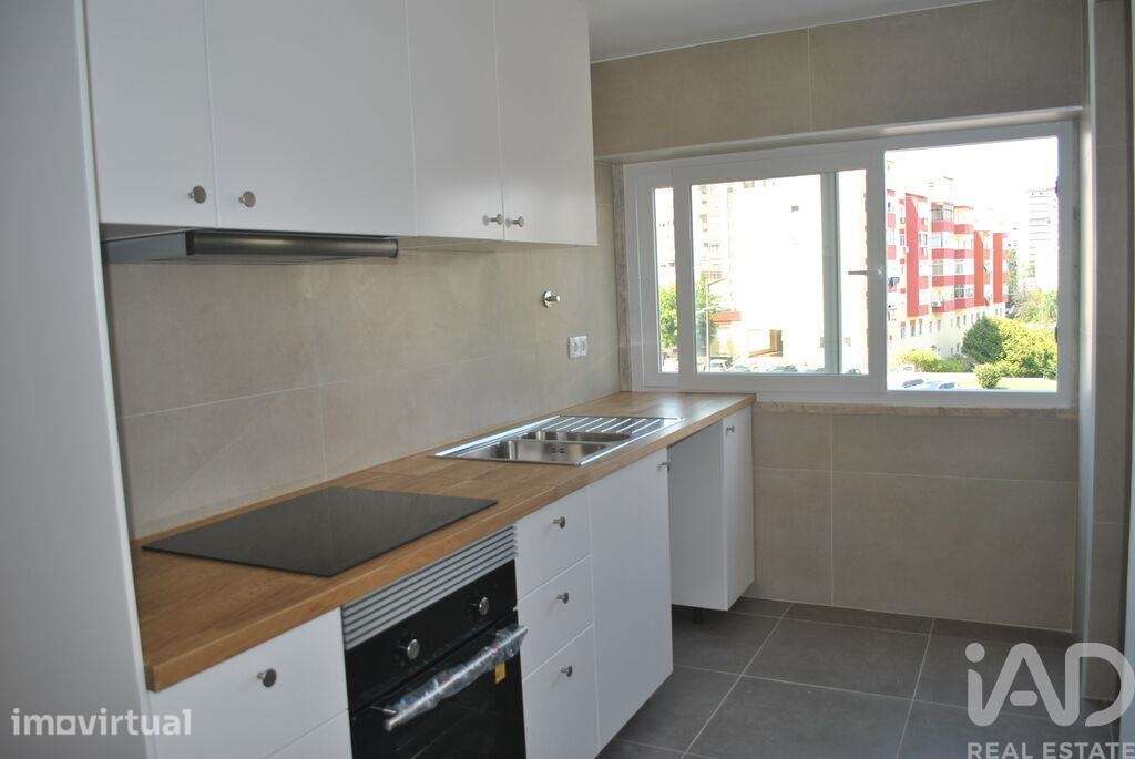 Apartamento T2 em Odivelas de 67,52 m2 - Grande imagem: 4/32
