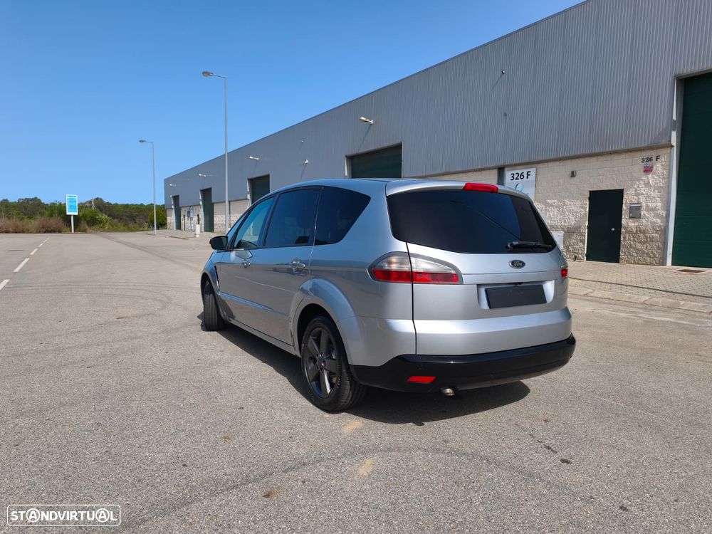 Ford S-Max 1.8 TDCi Titanium 7L - 43