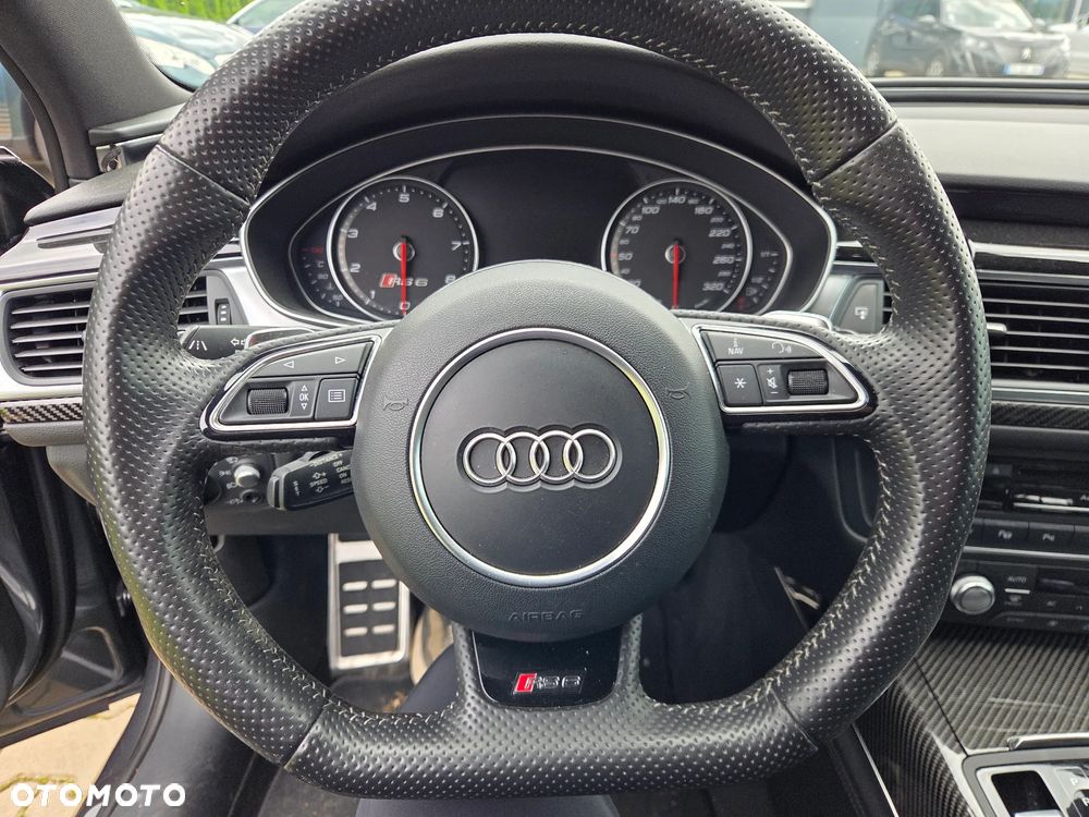 Audi RS6 Standard - 17