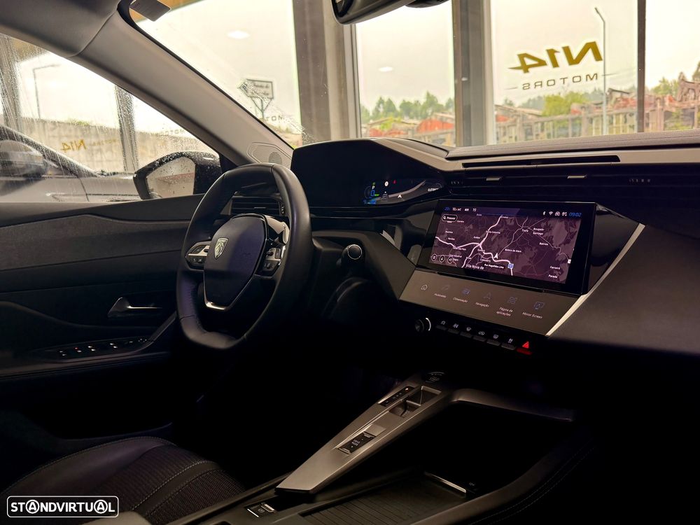Peugeot 308 SW 1.6 Hybrid Allure Pack e-EAT8 - 17