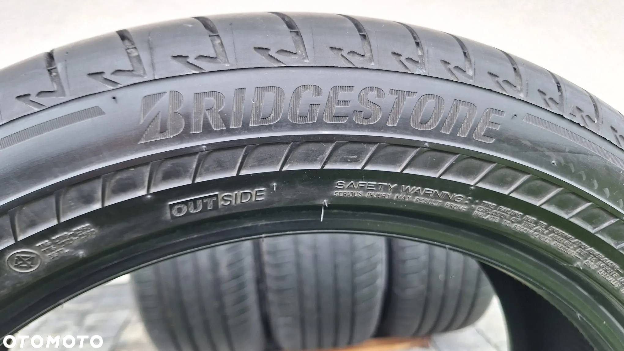Alenza 001 235/50 R20 100 V FR RUN FLAT SUV - 2