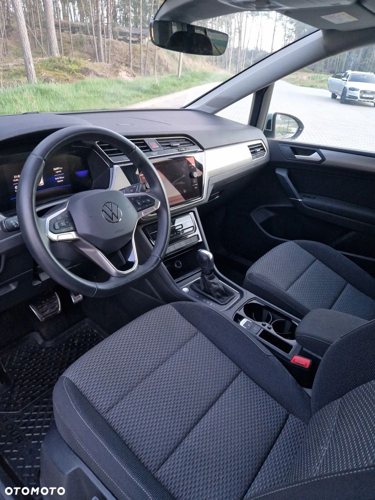Volkswagen Touran - 5