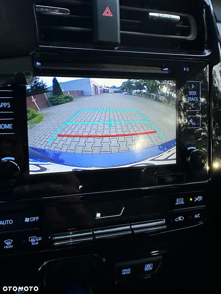 Toyota Prius - 12
