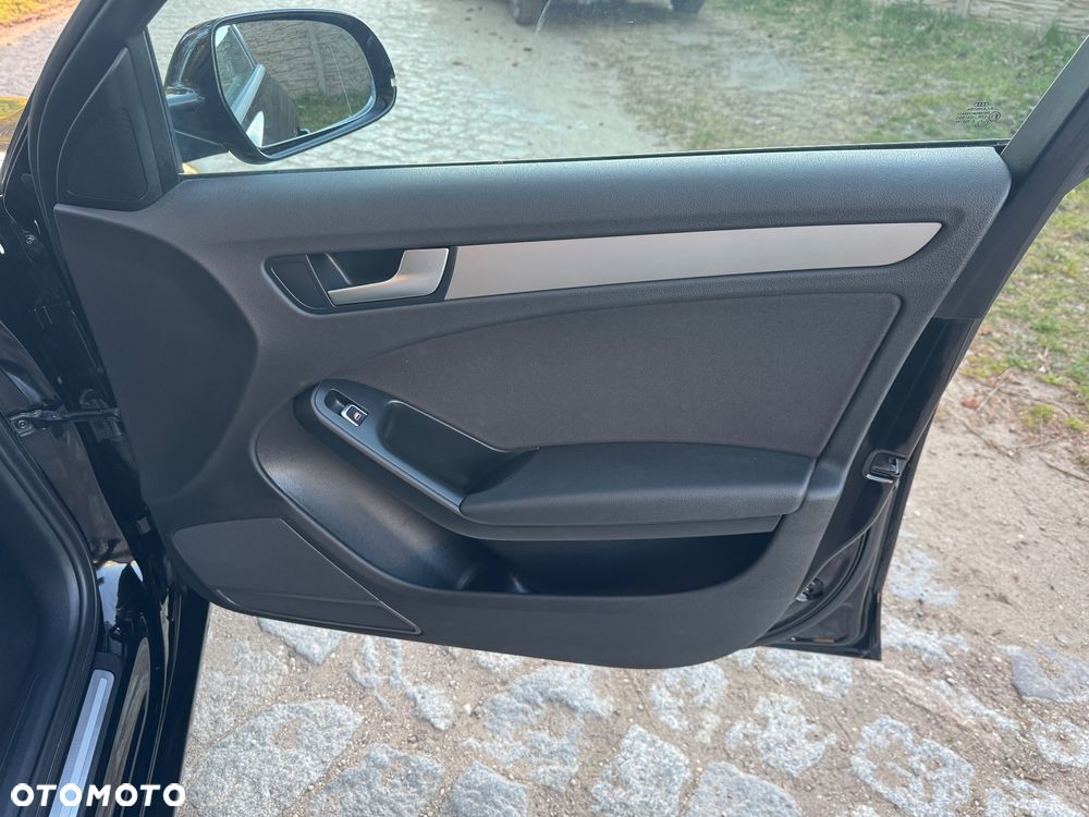 Audi A4 Avant 2.0 TDI ultra - 22