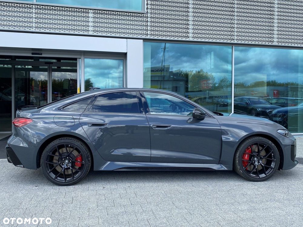 Audi RS5 Limousine - 8