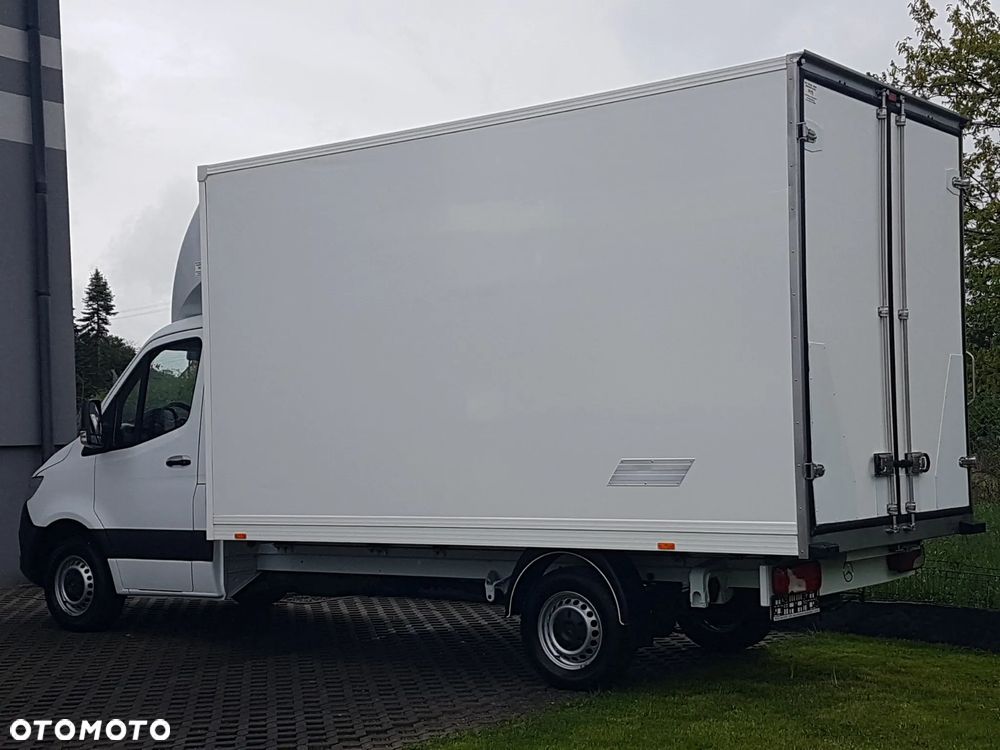 Mercedes-Benz Sprinter 8EP KONTENER 4,22x2,15x2,30 KLIMA 314CDI MANUAL 6-BIEGÓW KRAJOWY - 3