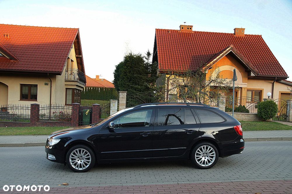Skoda Superb 2.0 TDI Ambition DSG - 5