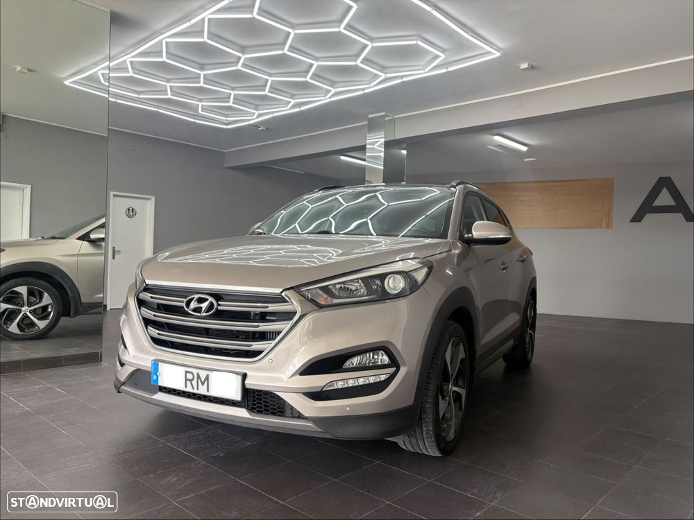 Hyundai Tucson 1.7 CRDi Premium DCT - 1