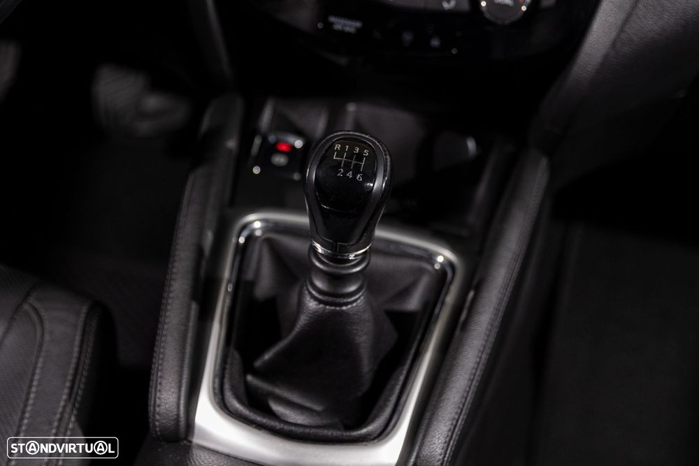 Nissan Qashqai 1.6 dCi Tekna Premium - 19