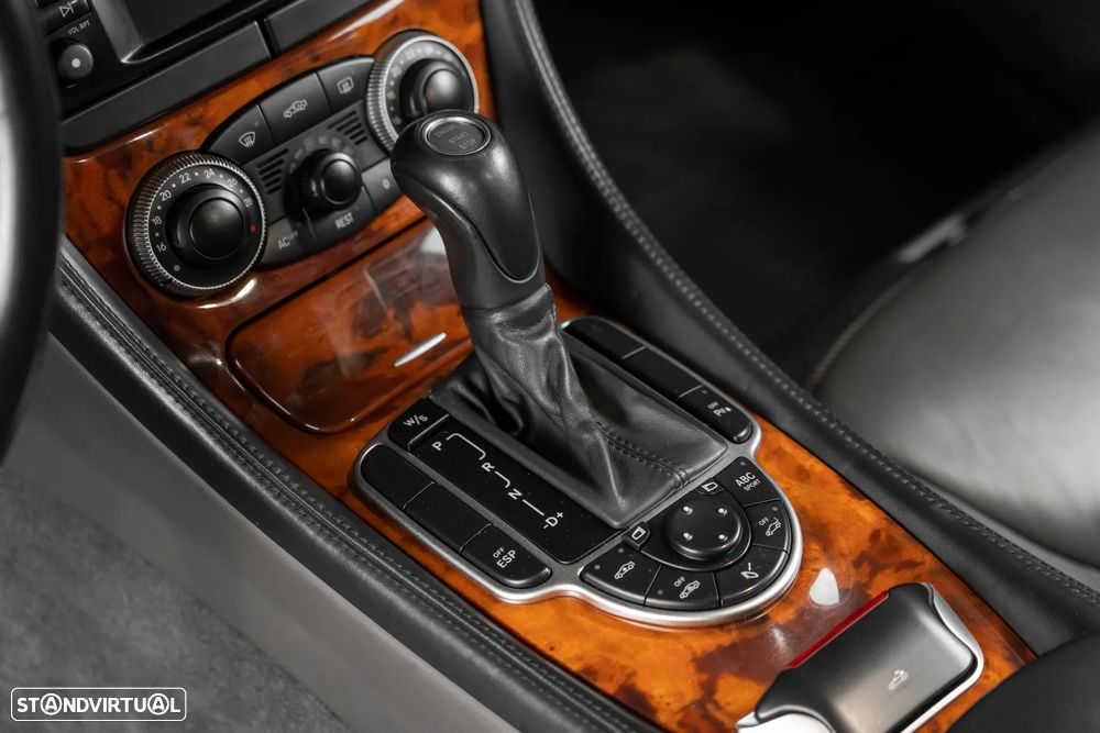 Mercedes-Benz SL 500 Standard - 16