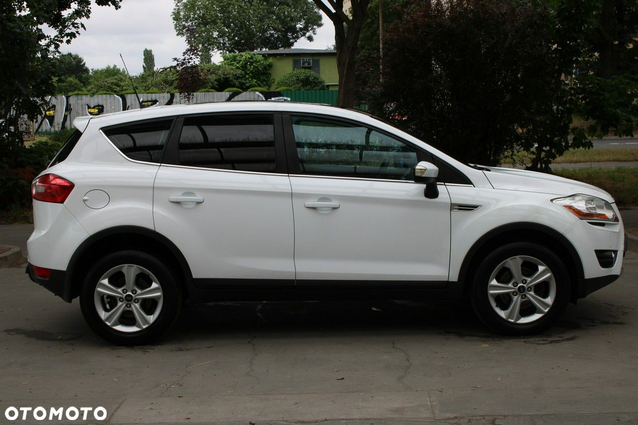 Ford Kuga 2.0 TDCi Titanium - 4
