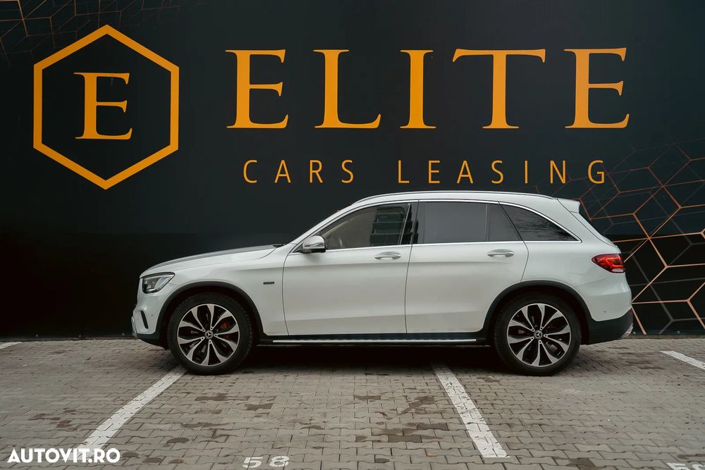 Mercedes-Benz GLC 300 e 4MATIC - 4