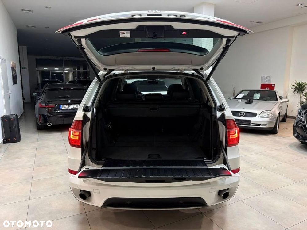 BMW X5 xDrive35i - 39