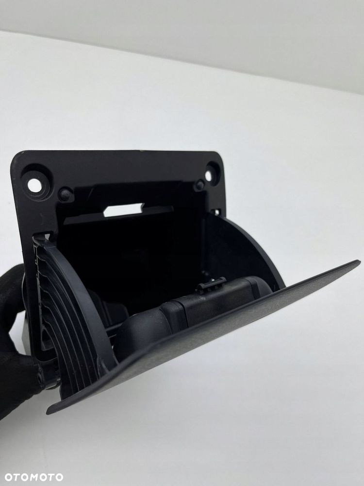 BMW X1 F48 LCI SCHOWEK KIEROWCY EUROPA 9292183 - 3