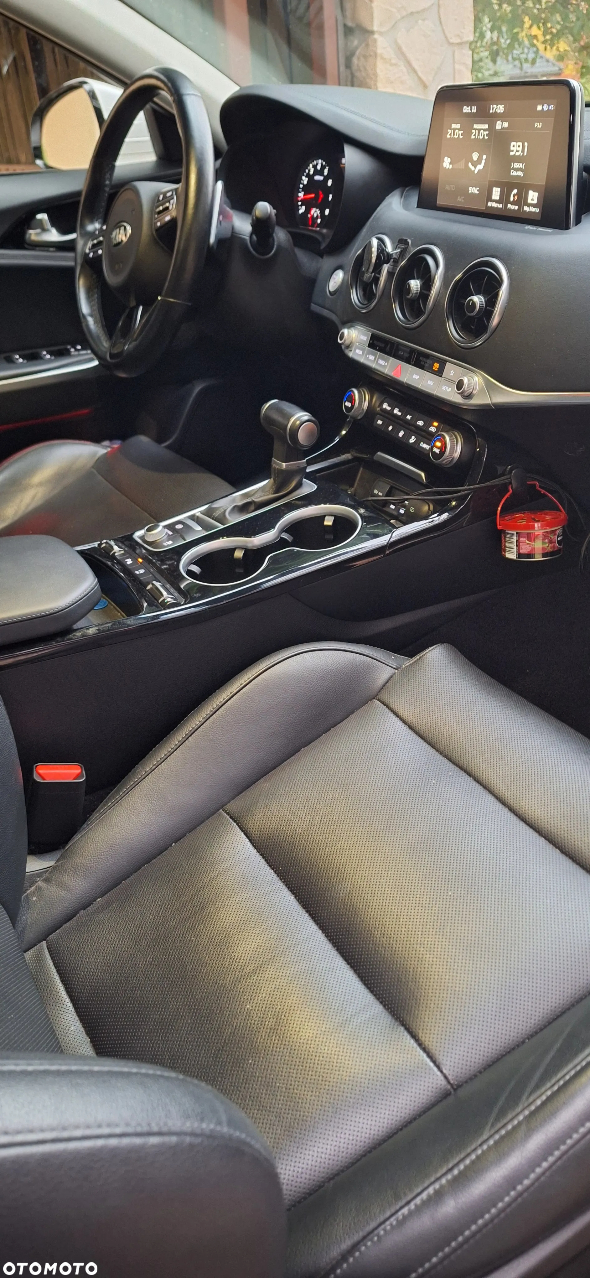 Kia Stinger - 27
