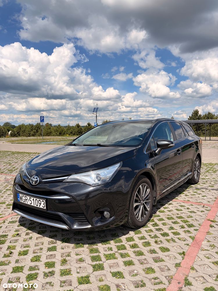 Toyota Avensis 2.0 D-4D Prestige - 1