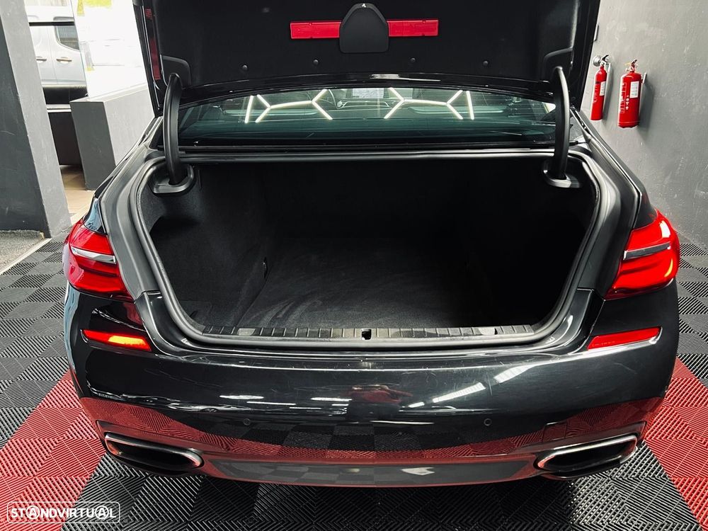 BMW 740 d xDrive Pack M - 46