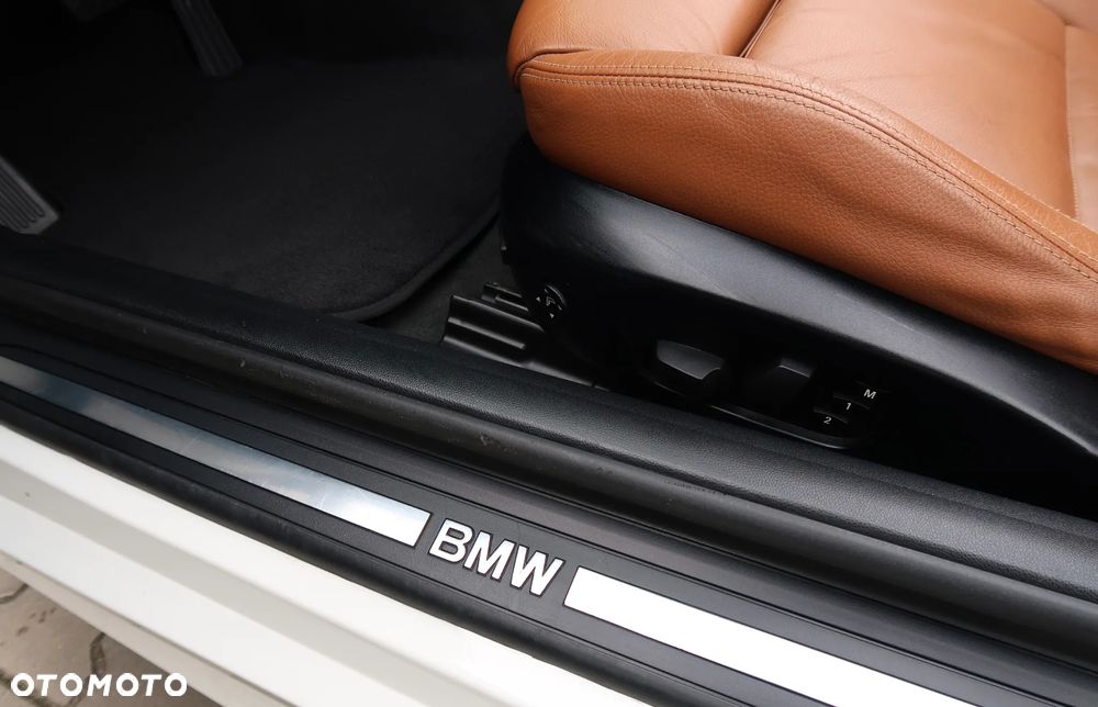 BMW Seria 3 335i - 31